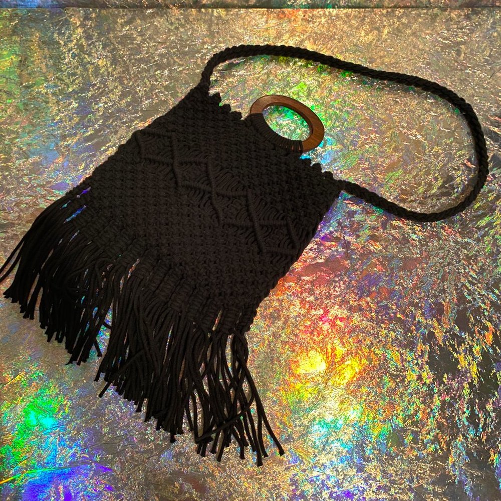 Danielle Nicole Macrame Handbag. New - image 1